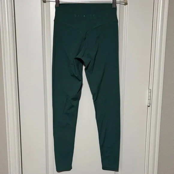 Balance Athletica Green Yoga Leggings Medium Full Length - Picture 3 of 6
